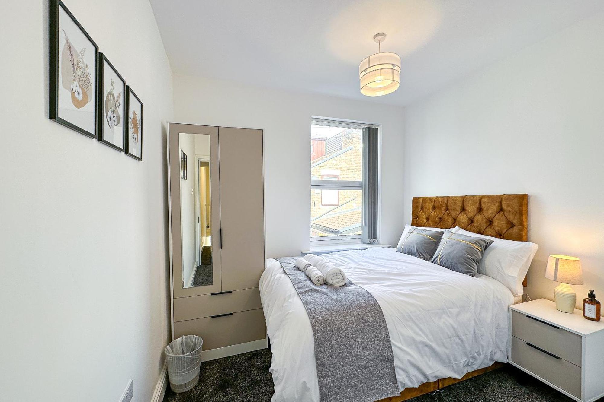 Ashfield Co-living - Private Self-cater Holiday home *