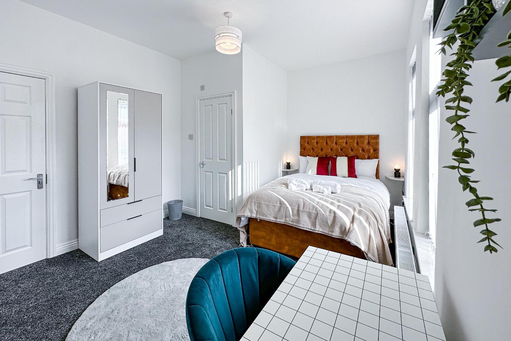 Ashfield Co-living - Private Self-cater Holiday home