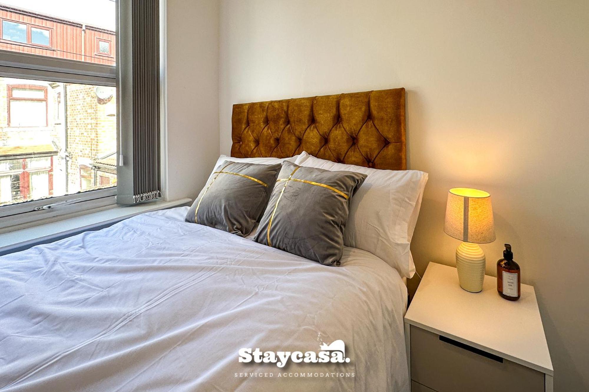 Ashfield Co-living - Private Self-cater * Manchester
